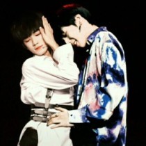 打扑克又叫又喊疼视频不盖被子